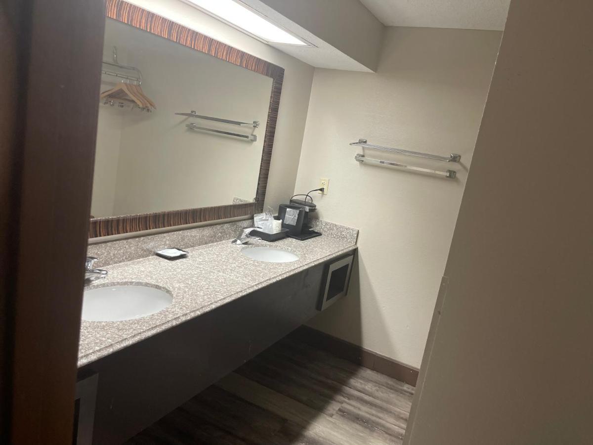 Royal Inn&Suites Mountain Grove Extérieur photo